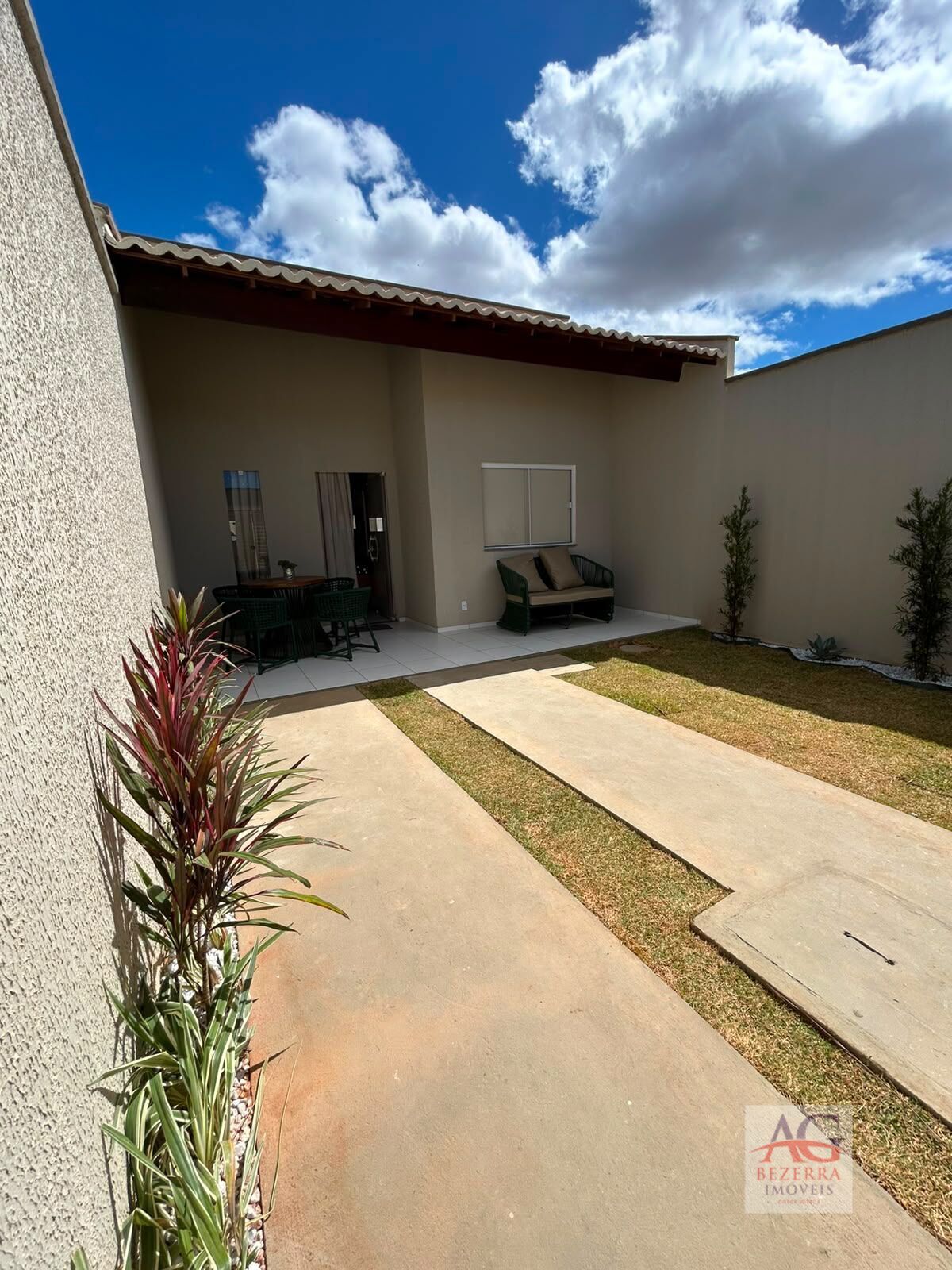 Casa, 2 quartos, 126 m² - Foto 1