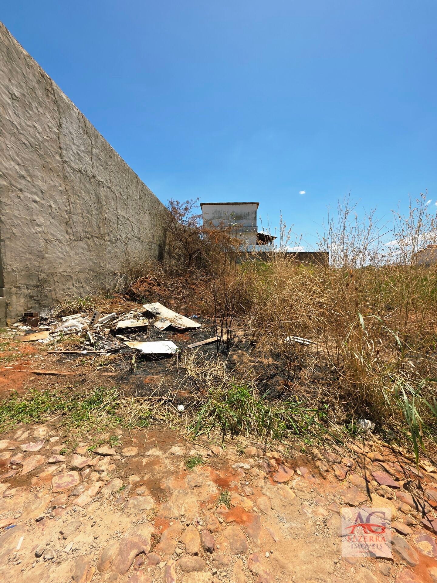 Terreno, 210 m² - Foto 1