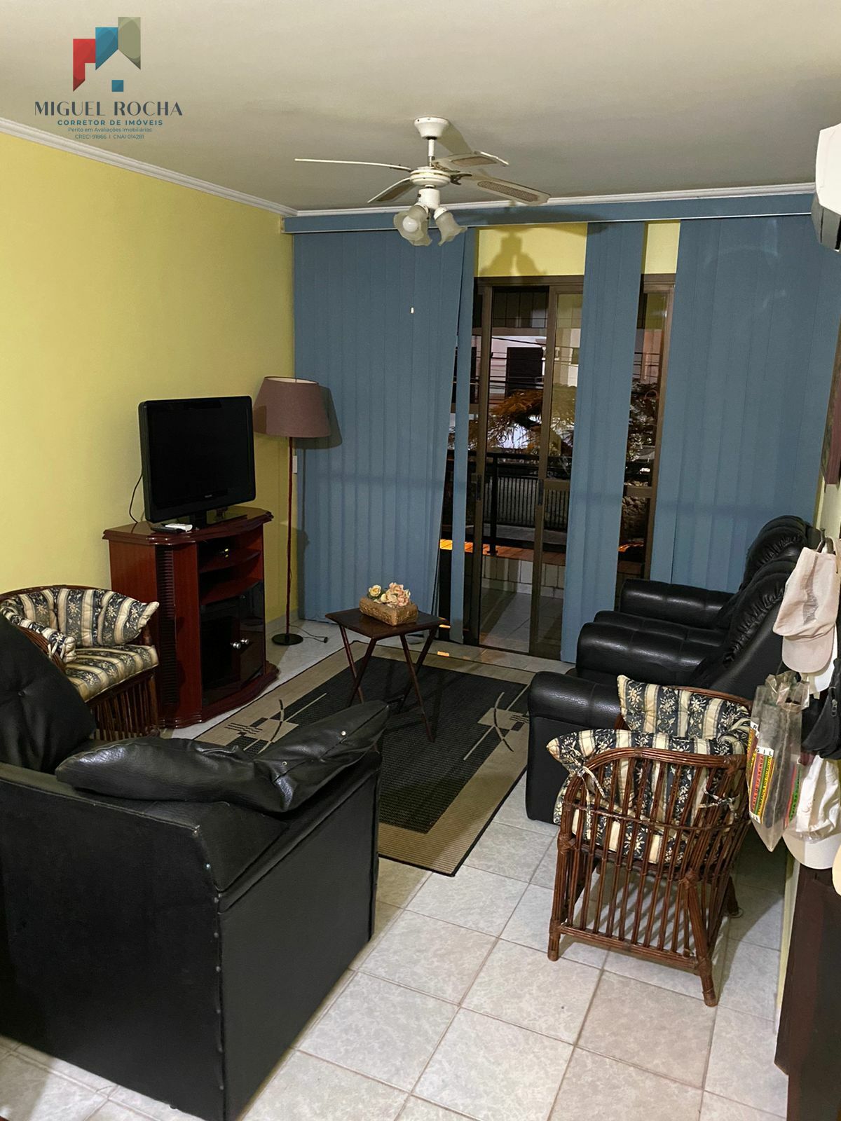 Apartamento à venda no bairro Jardim Três Marias - Guarujá/SP