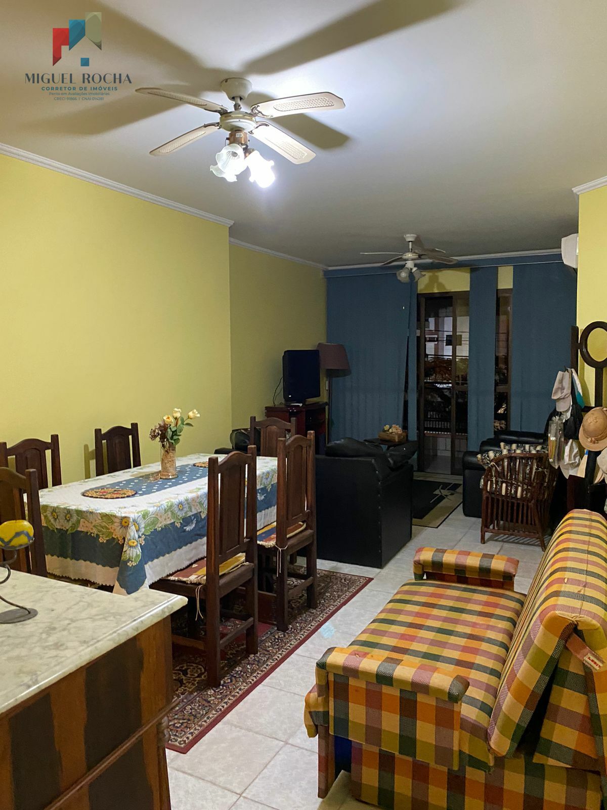 Apartamento à venda no bairro Jardim Três Marias - Guarujá/SP