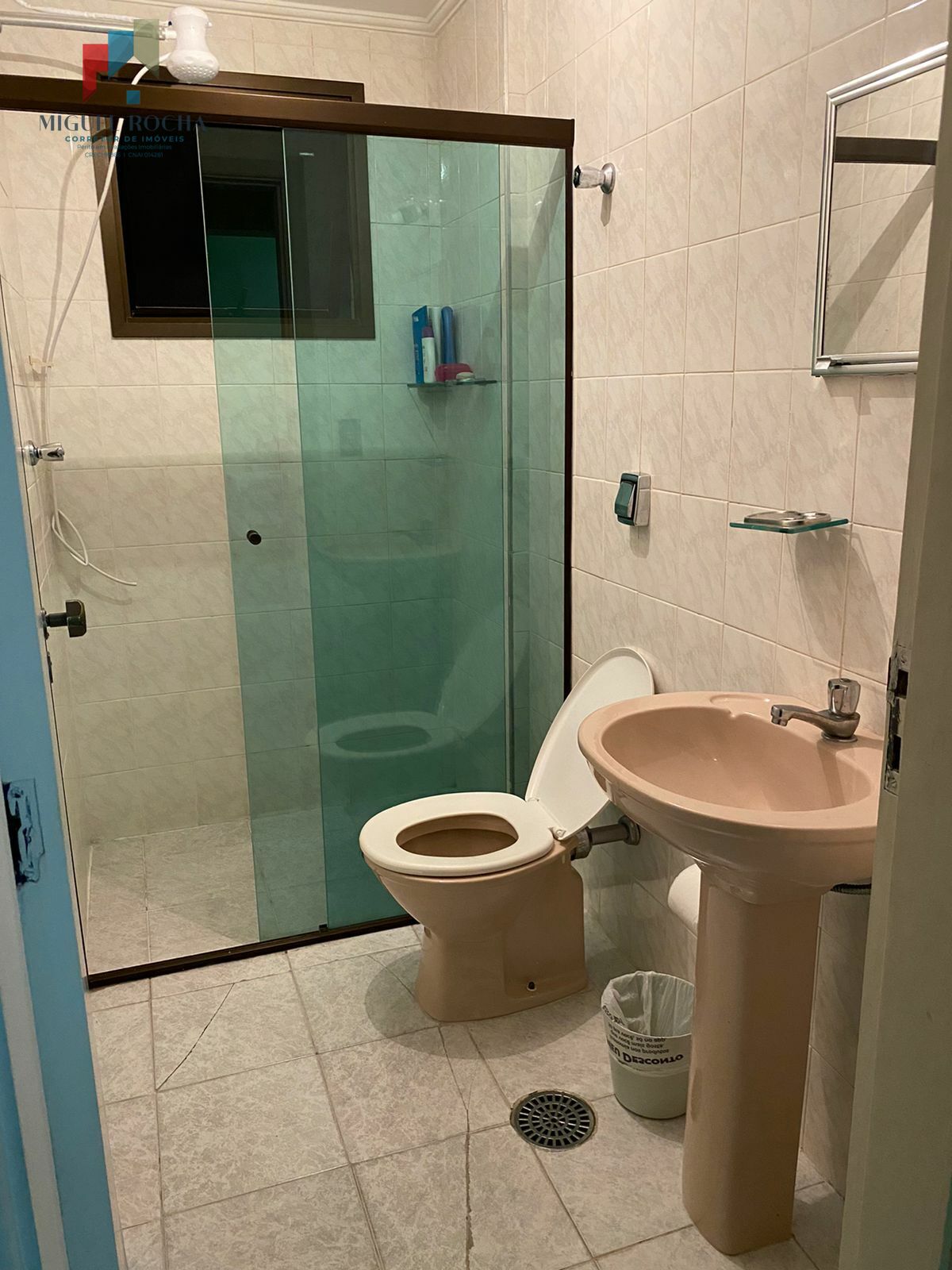 Apartamento à venda no bairro Jardim Três Marias - Guarujá/SP