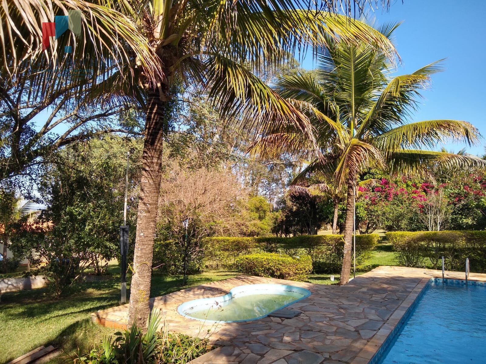 Chácara em Jardim Santo Antônio, Quadra/SP