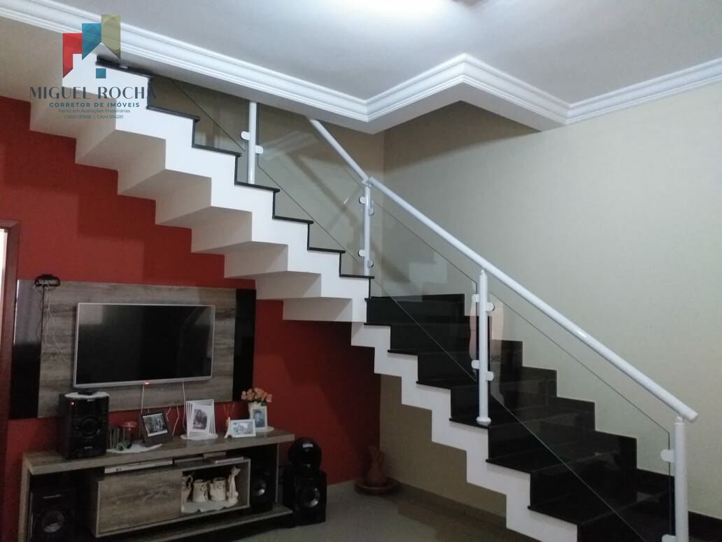 Sobrado à venda no bairro Jardim Wanderley - Tatuí/SP