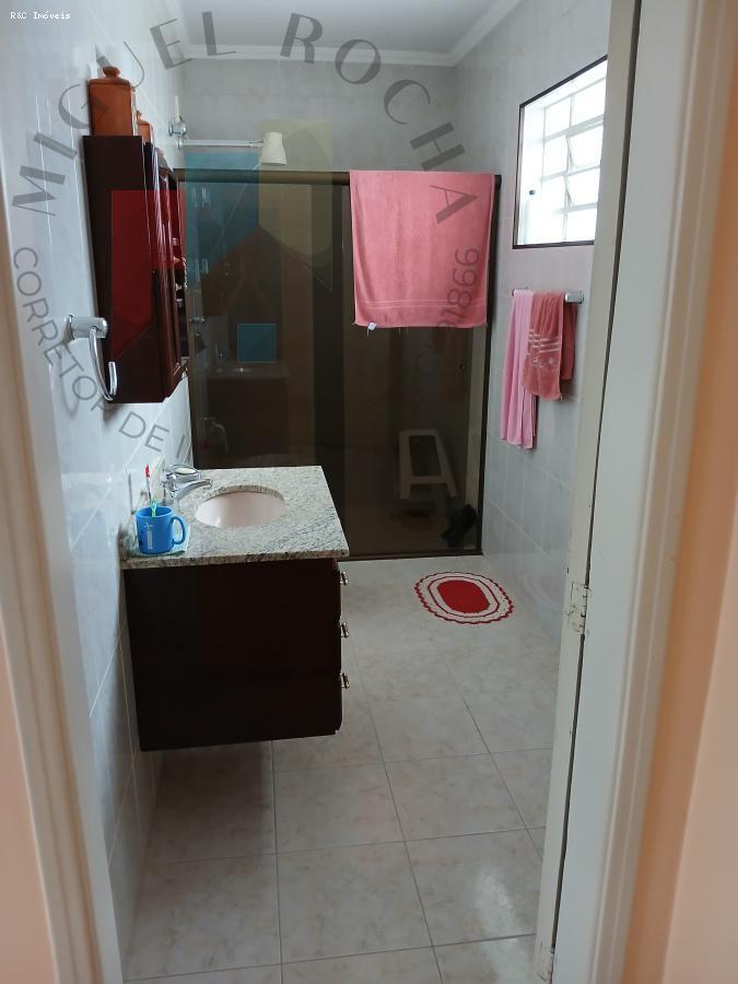 Sobrado à venda no bairro Vila Pires em Santo André/SP