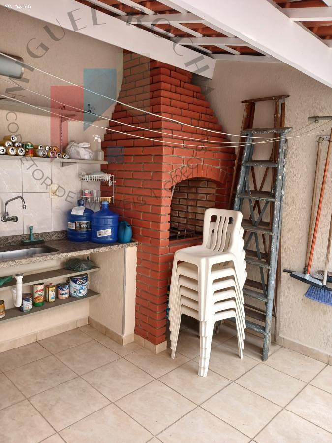 Sobrado para alugar no bairro Vila Pires em Santo André/SP