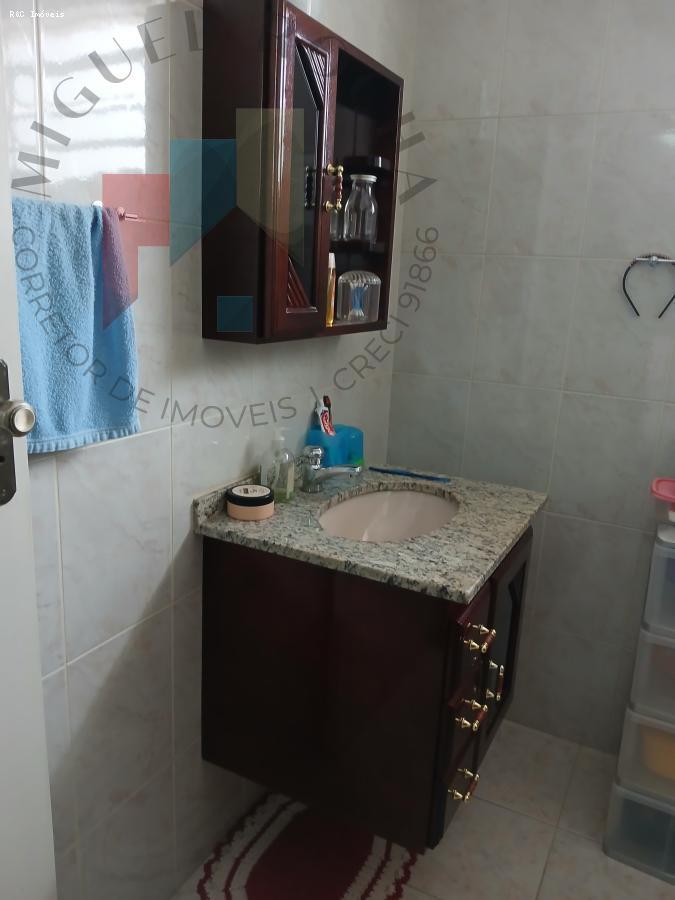 Sobrado para alugar no bairro Vila Pires em Santo André/SP