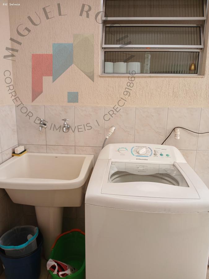 Sobrado para alugar no bairro Vila Pires em Santo André/SP