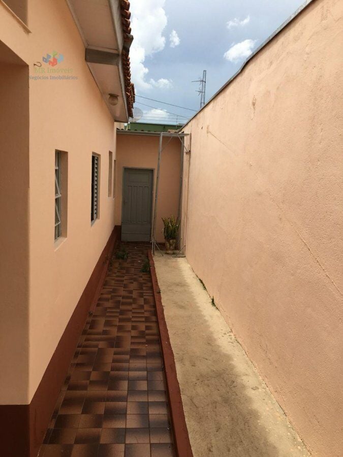 Casa-Alvenaria-para-Venda-em-Centro-Tatui-SP