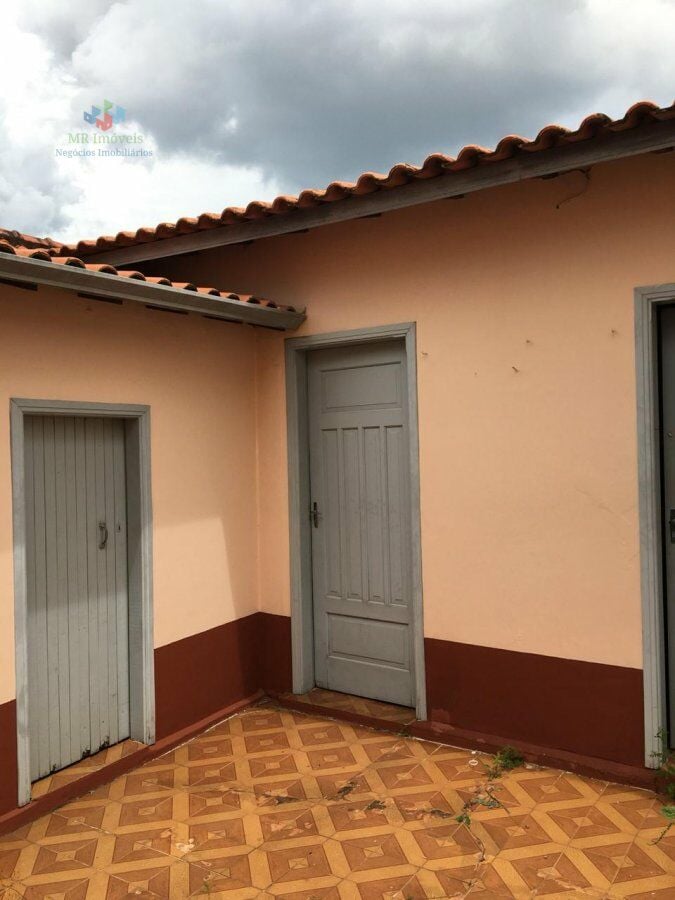 Casa-Alvenaria-para-Venda-em-Centro-Tatui-SP