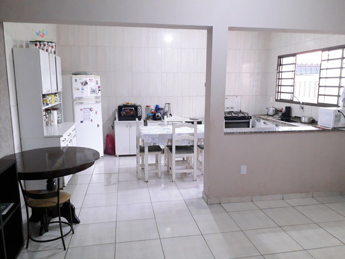 Sobrado-Padrao-para-Venda-em-Centro-Tatui-SP