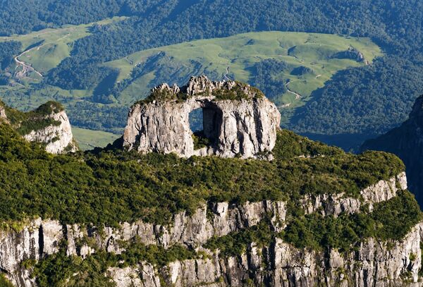 Morro da Igreja e Pedra Furada: um dos cenários mais emblemáticos da Serra Catarinense
