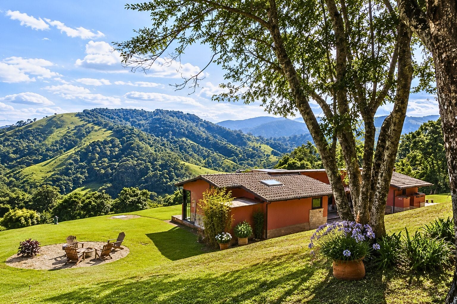 Casa, 3 quartos, 209 m² - Foto 1