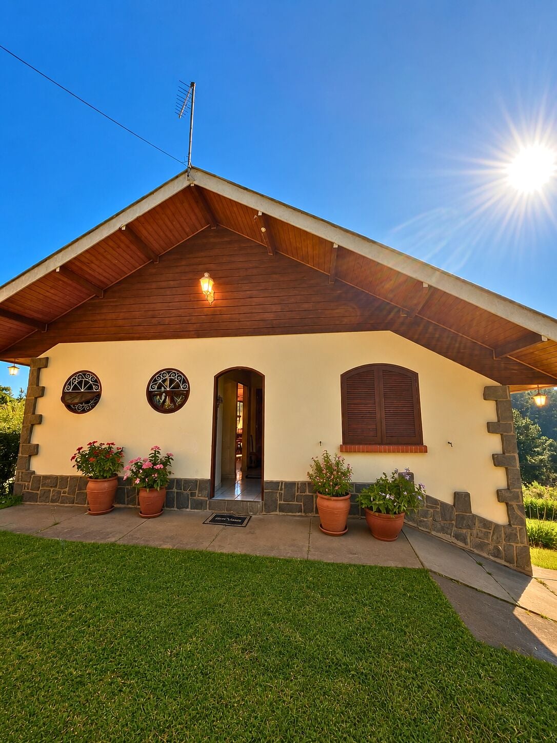 Casa, 2 quartos, 150 m² - Foto 1