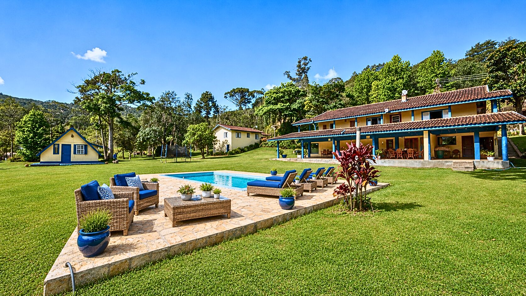 Chácara, 6 quartos, 8000 m² - Foto 1