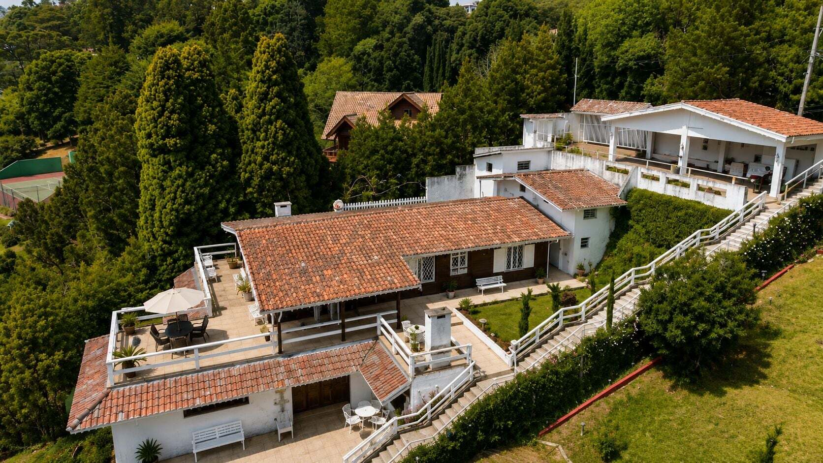 Casa, 5 quartos, 280 m² - Foto 3
