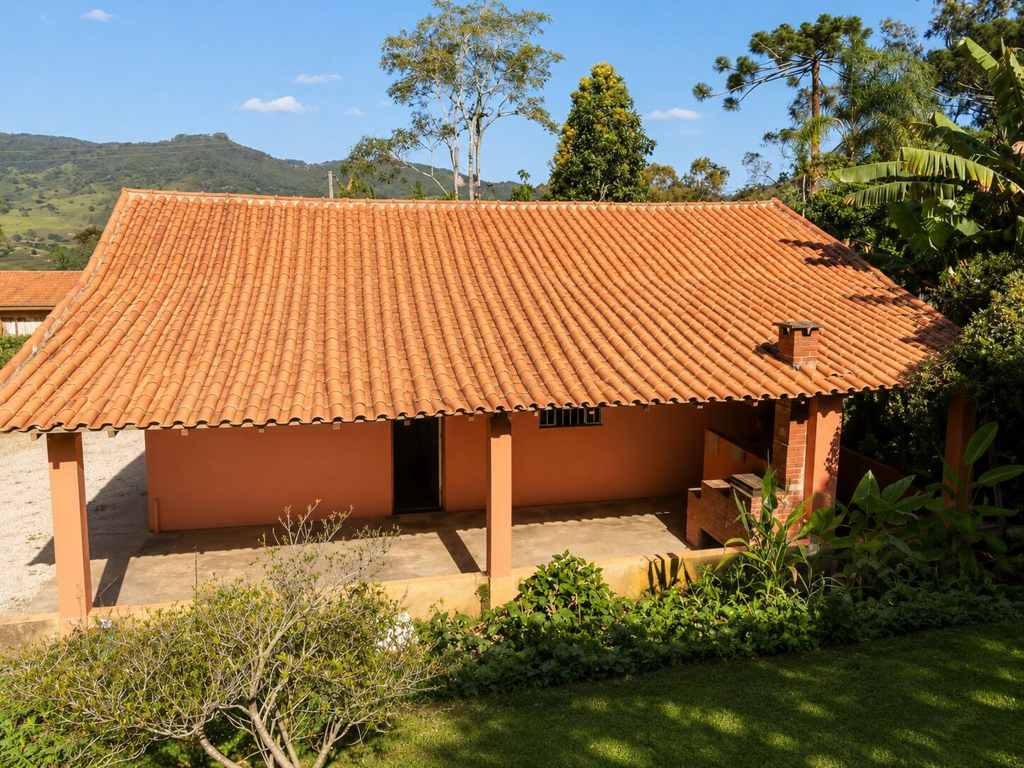Sítio, 2 quartos, 8400 m² - Foto 1
