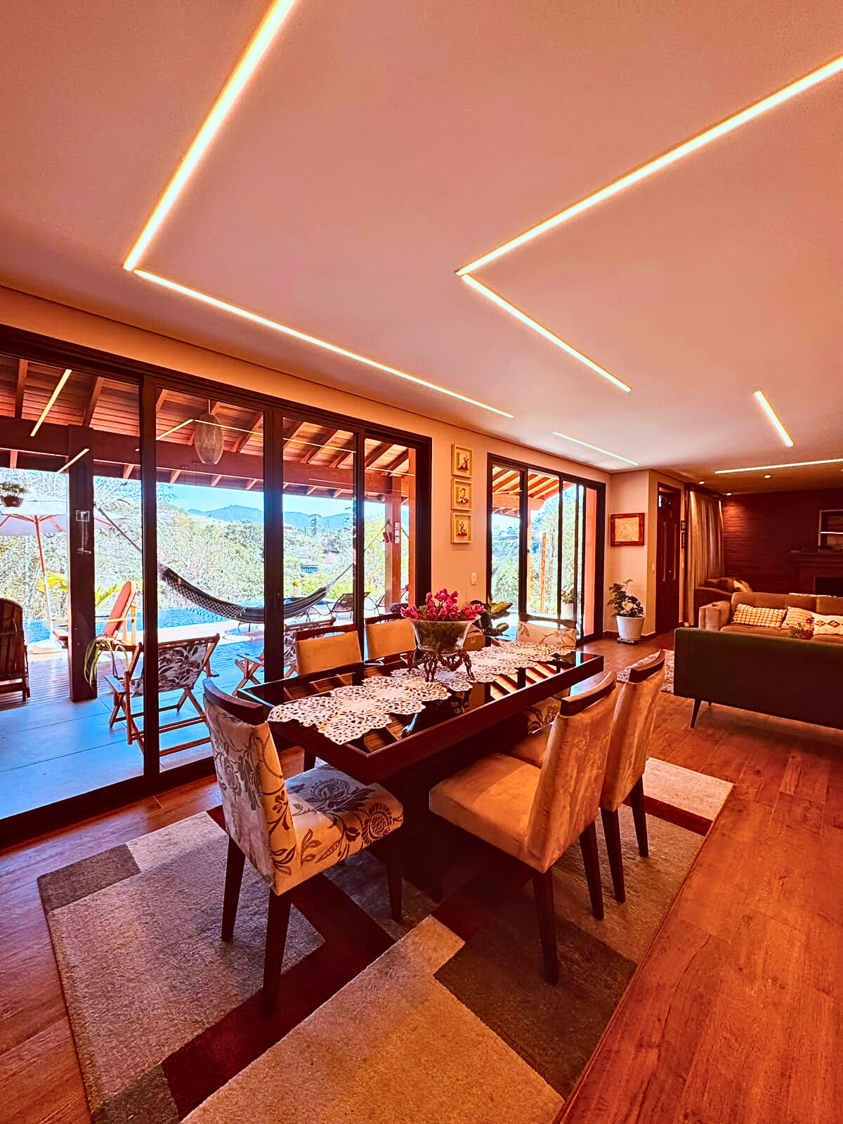 Casa, 3 quartos, 252 m² - Foto 16