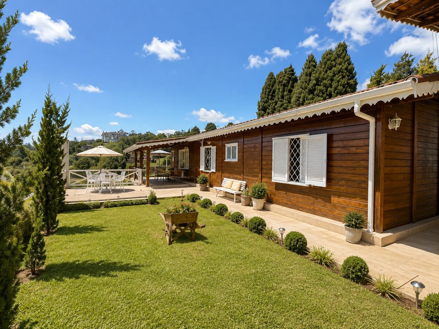 Casa, 5 quartos, 280 m² - Foto 2