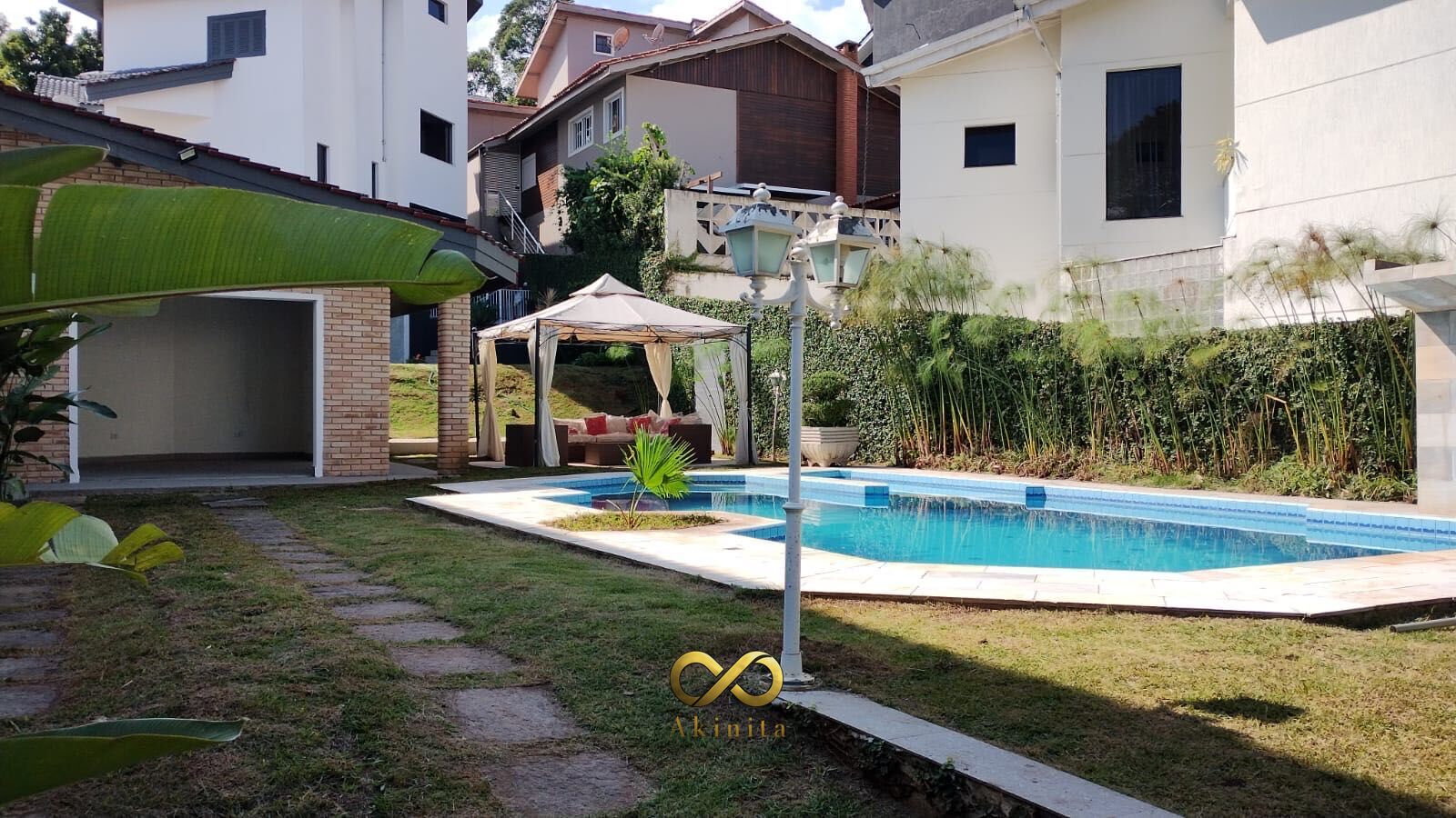 Casa à venda com 3 quartos, 1 suíte, 4 vagas e 330m² no Aruja 5, Arujá (SP) — foto 6 de 14