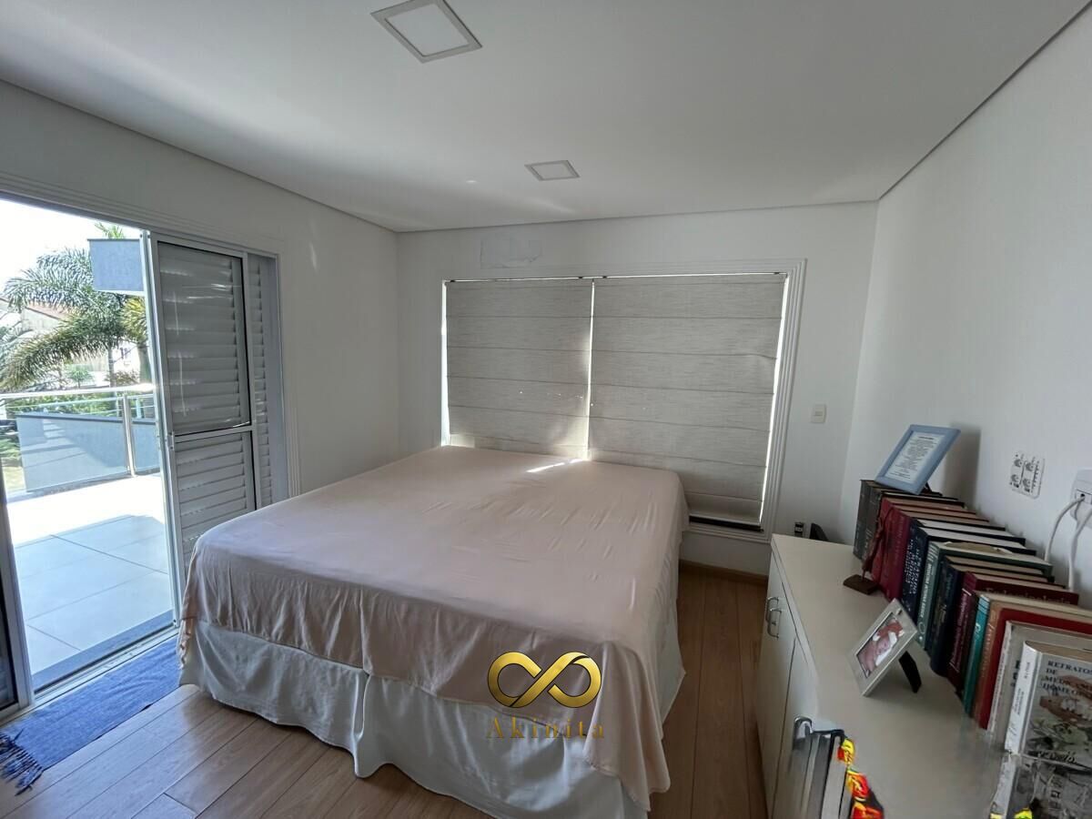 Casa à venda com 4 quartos, 3 suítes, 6 vagas e 470m² no Parque Residencial Itapeti, Mogi das Cruzes (SP) — foto 16 de 30