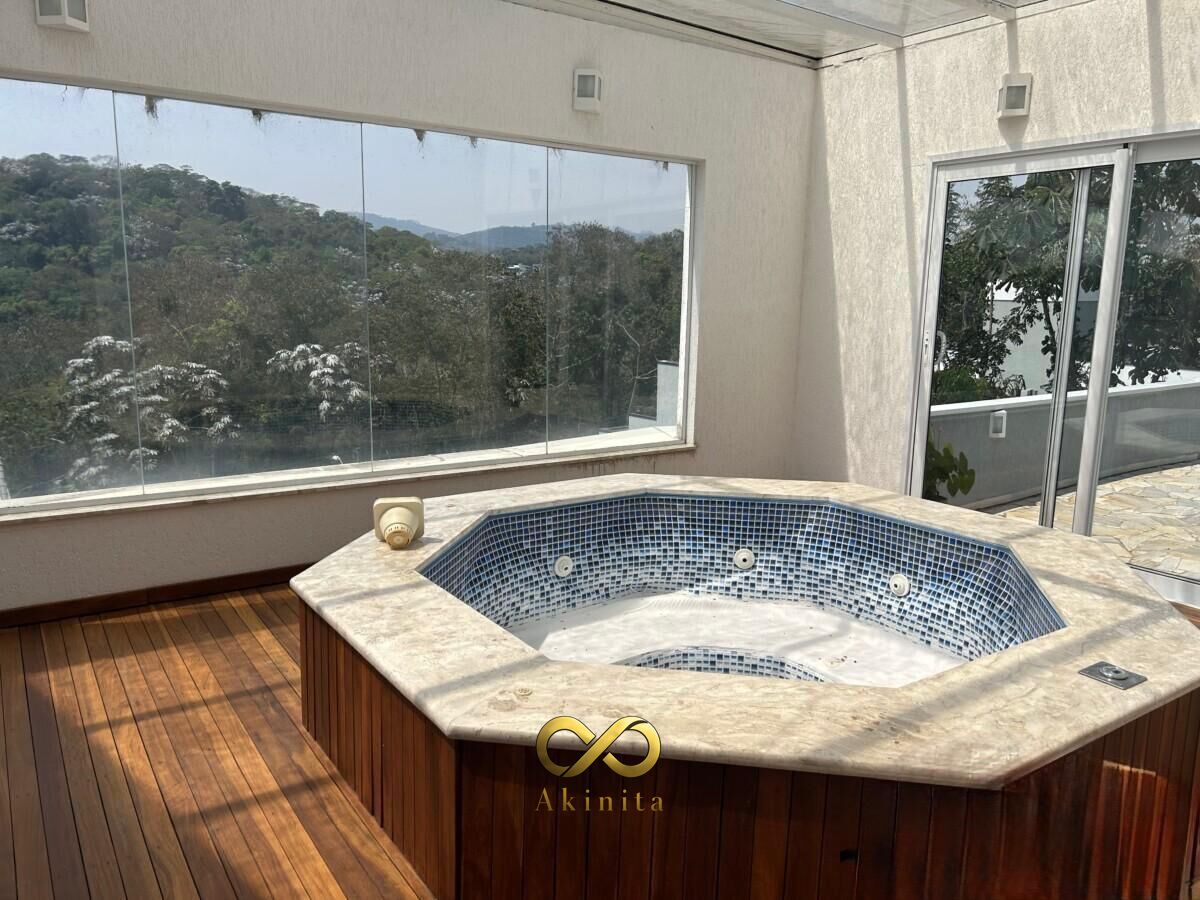 Casa à venda com 4 quartos, 3 suítes, 6 vagas e 470m² no Parque Residencial Itapeti, Mogi das Cruzes (SP) — foto 22 de 30