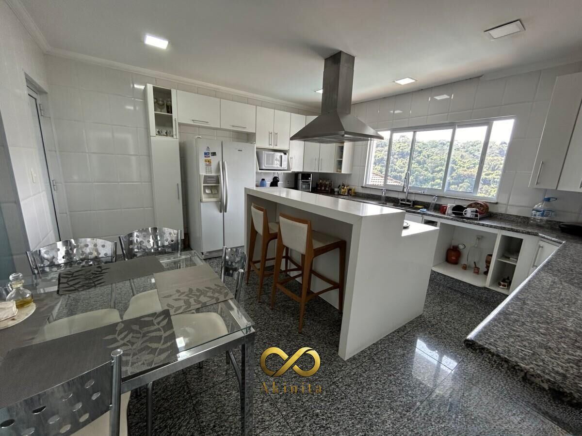 Casa à venda com 4 quartos, 3 suítes, 6 vagas e 470m² no Parque Residencial Itapeti, Mogi das Cruzes (SP) — foto 9 de 30