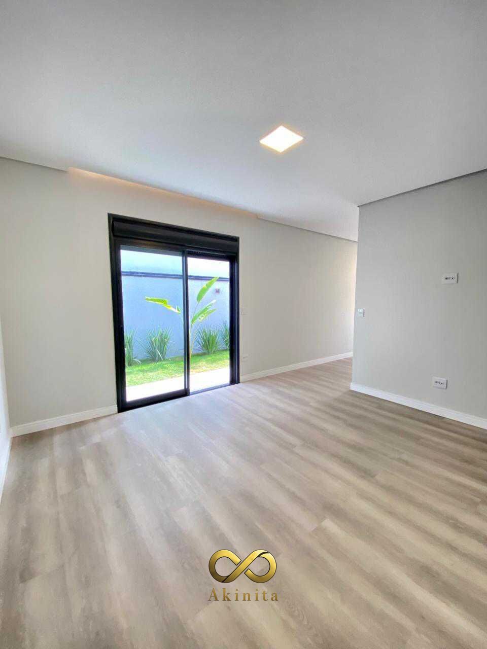 Casa à venda com 3 suítes, 4 vagas e 177m² no Jardim São Pedro, Mogi das Cruzes (SP) — foto 18 de 19