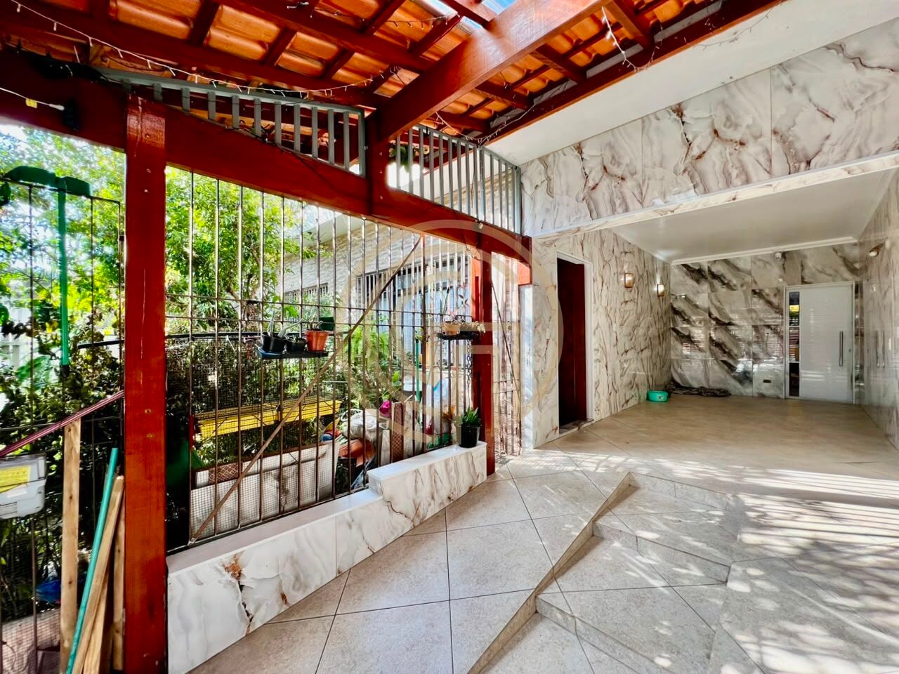 Casa, 4 quartos, 200 m² - Foto 1