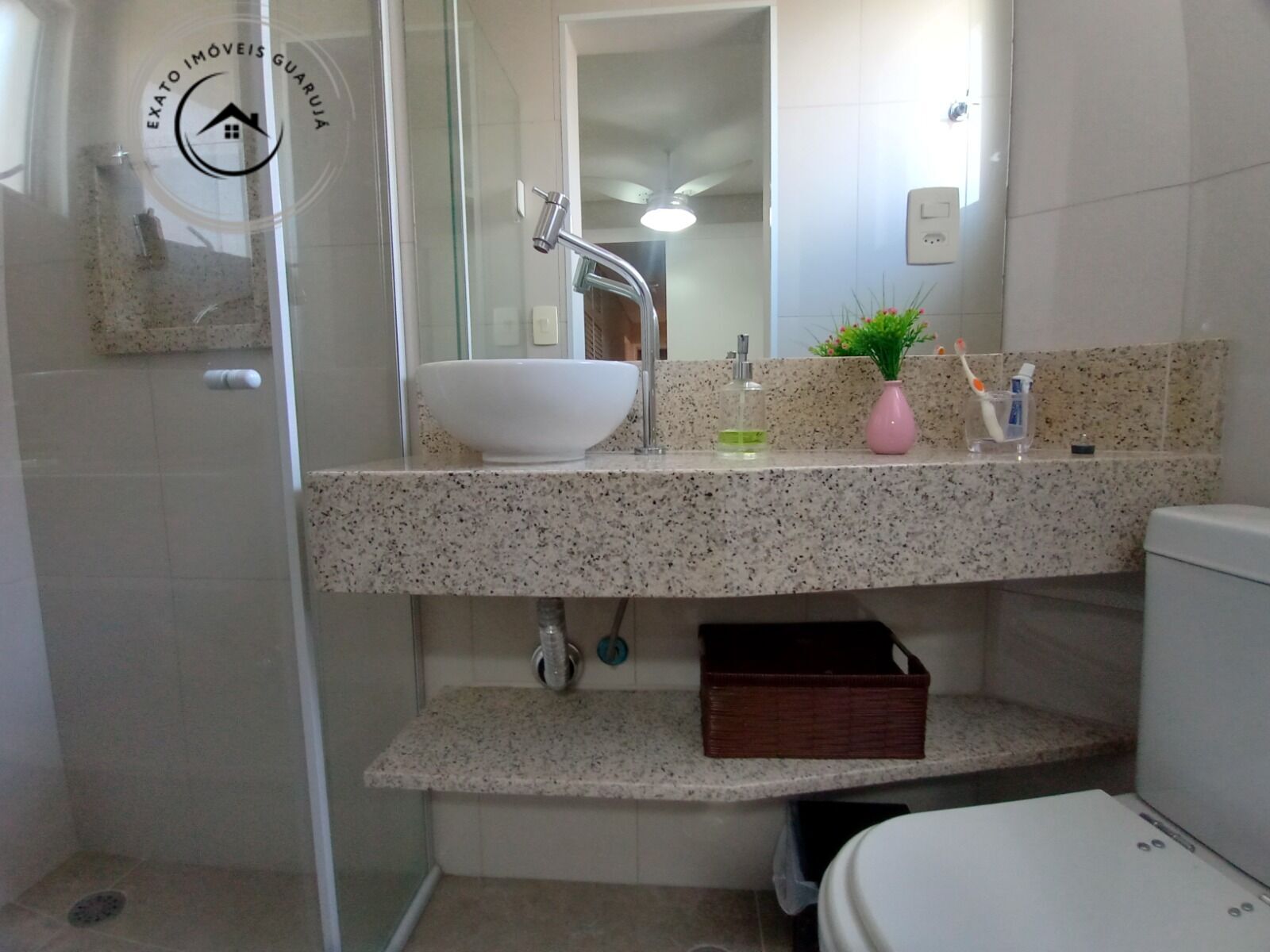 Apartamento Padrão de 03 dormitórios para venda na praia da Enseada. - foto 15