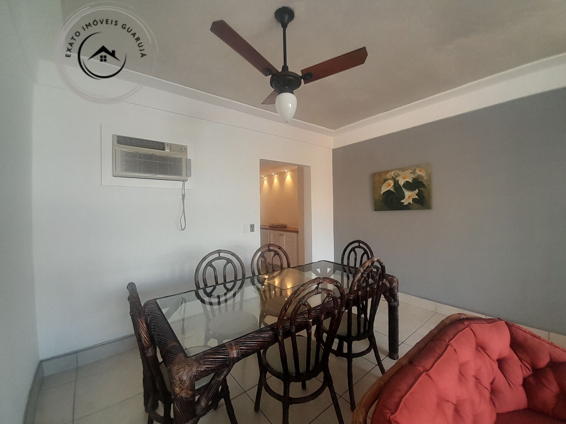 Apartamento padrão de 02 dormitórios para locação anual na p