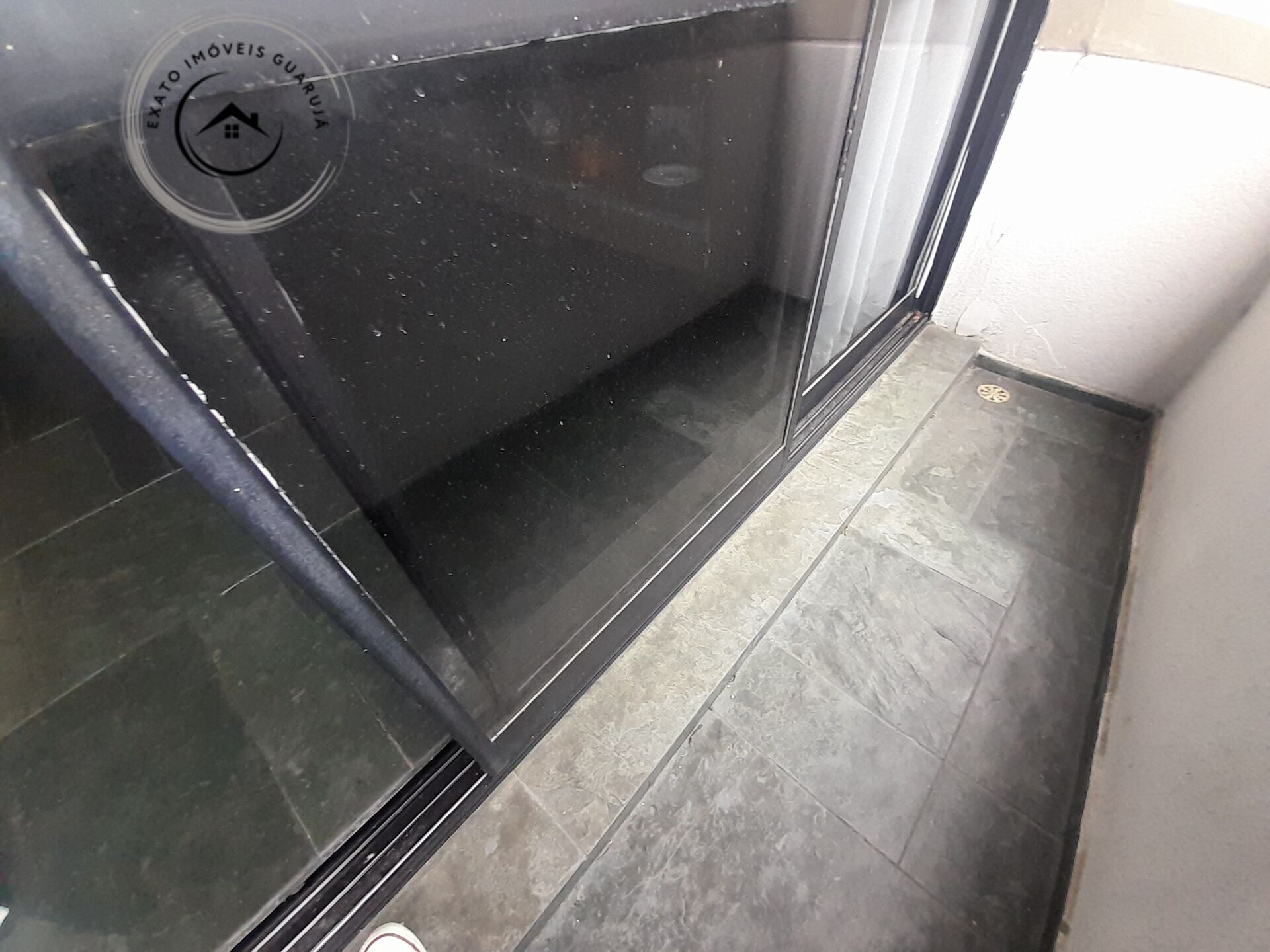 Apartamento Padrão de 02 dormitórios para venda na Praia da Enseada. - foto 8