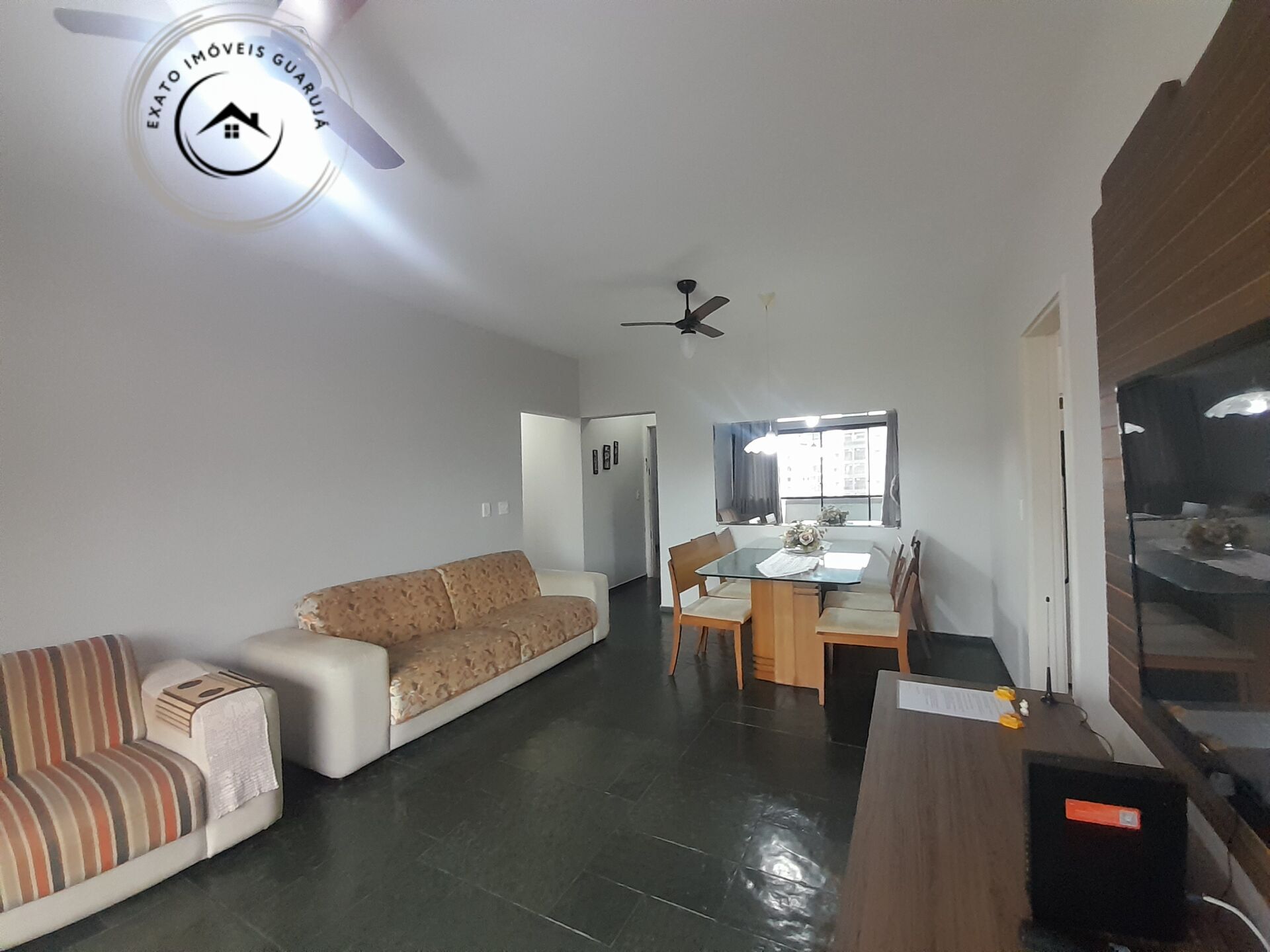 Apartamento Padrão de 02 dormitórios para venda na Praia da Enseada. - foto 7