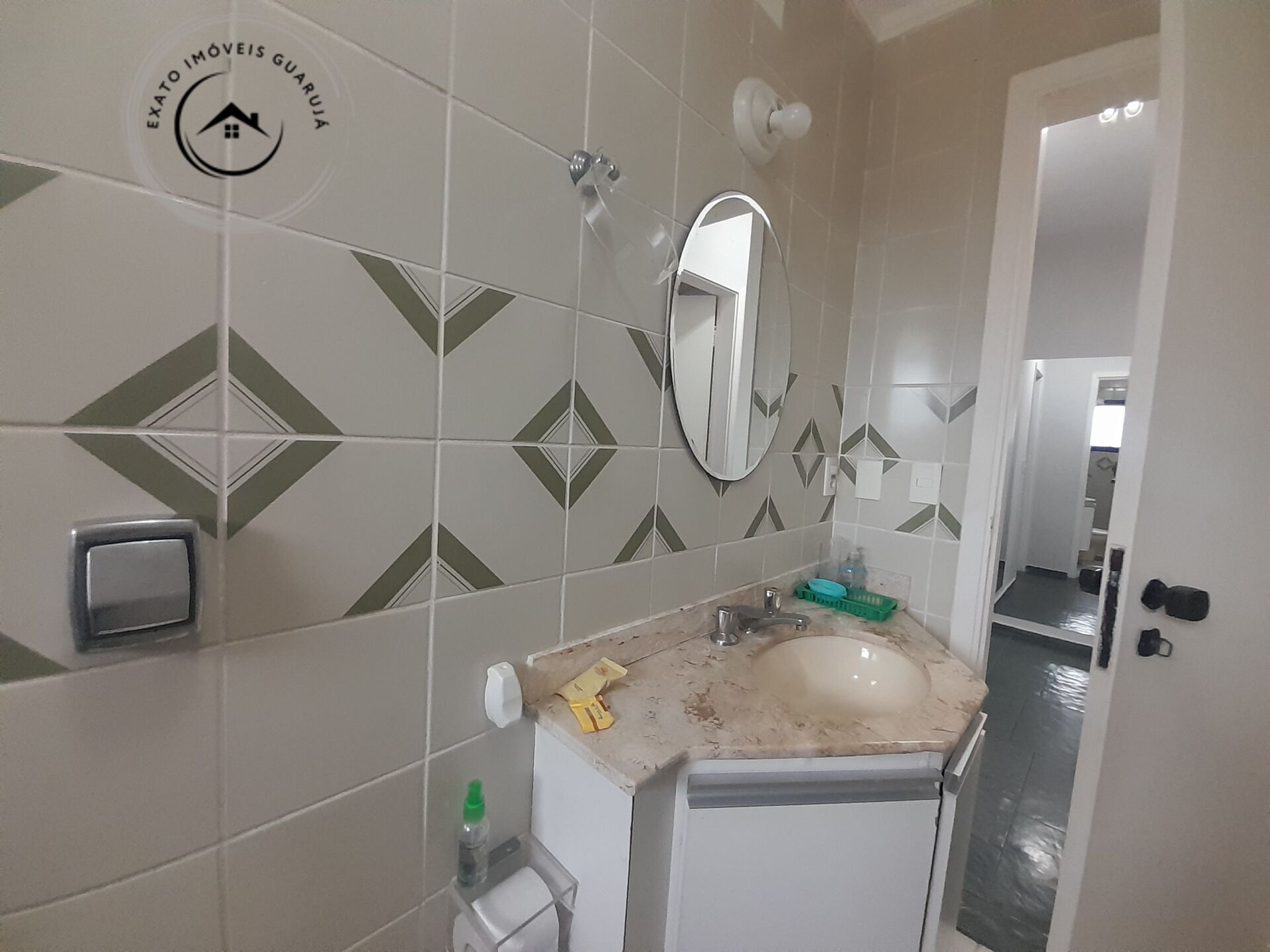 Apartamento Padrão de 02 dormitórios para venda na Praia da Enseada. - foto 17