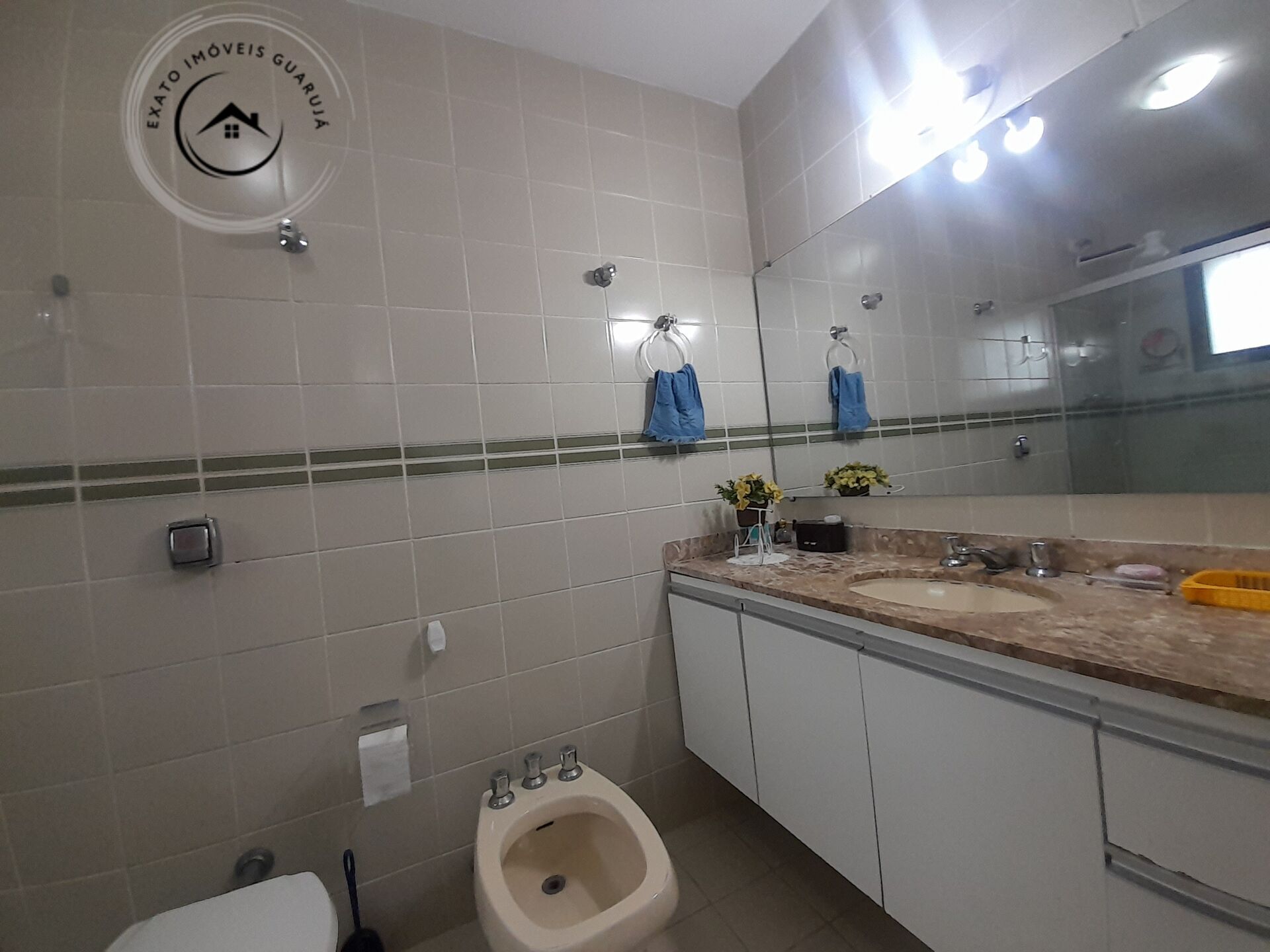 Apartamento Padrão de 02 dormitórios para venda na Praia da Enseada. - foto 13