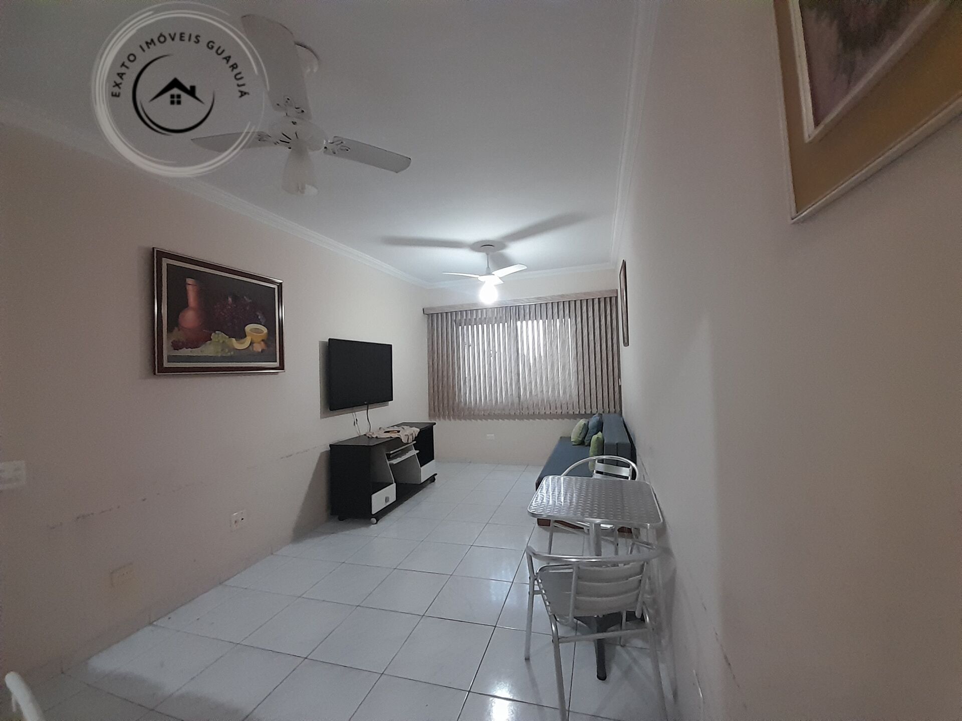 Apartamento Padrão de 02 dormitórios para locação anual na Praia da Enseada. - foto 4