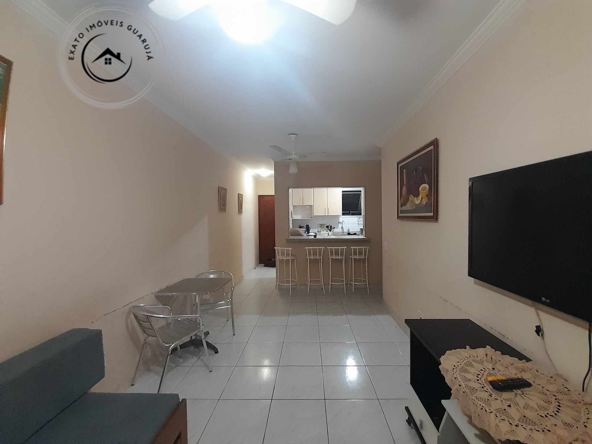 Apartamento Padrão de 02 dormitórios para locação anual na Praia da Enseada. - foto 7