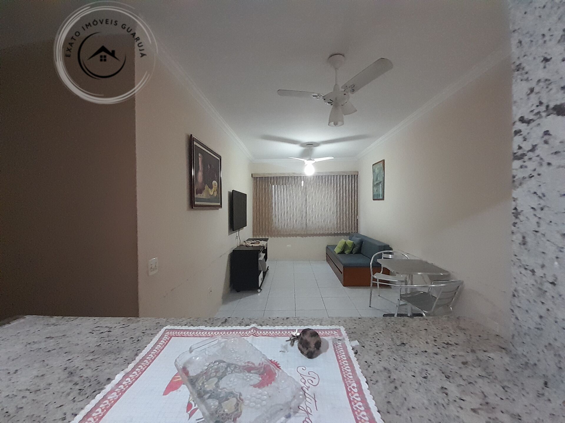 Apartamento Padrão de 02 dormitórios para locação anual na Praia da Enseada. - foto 10