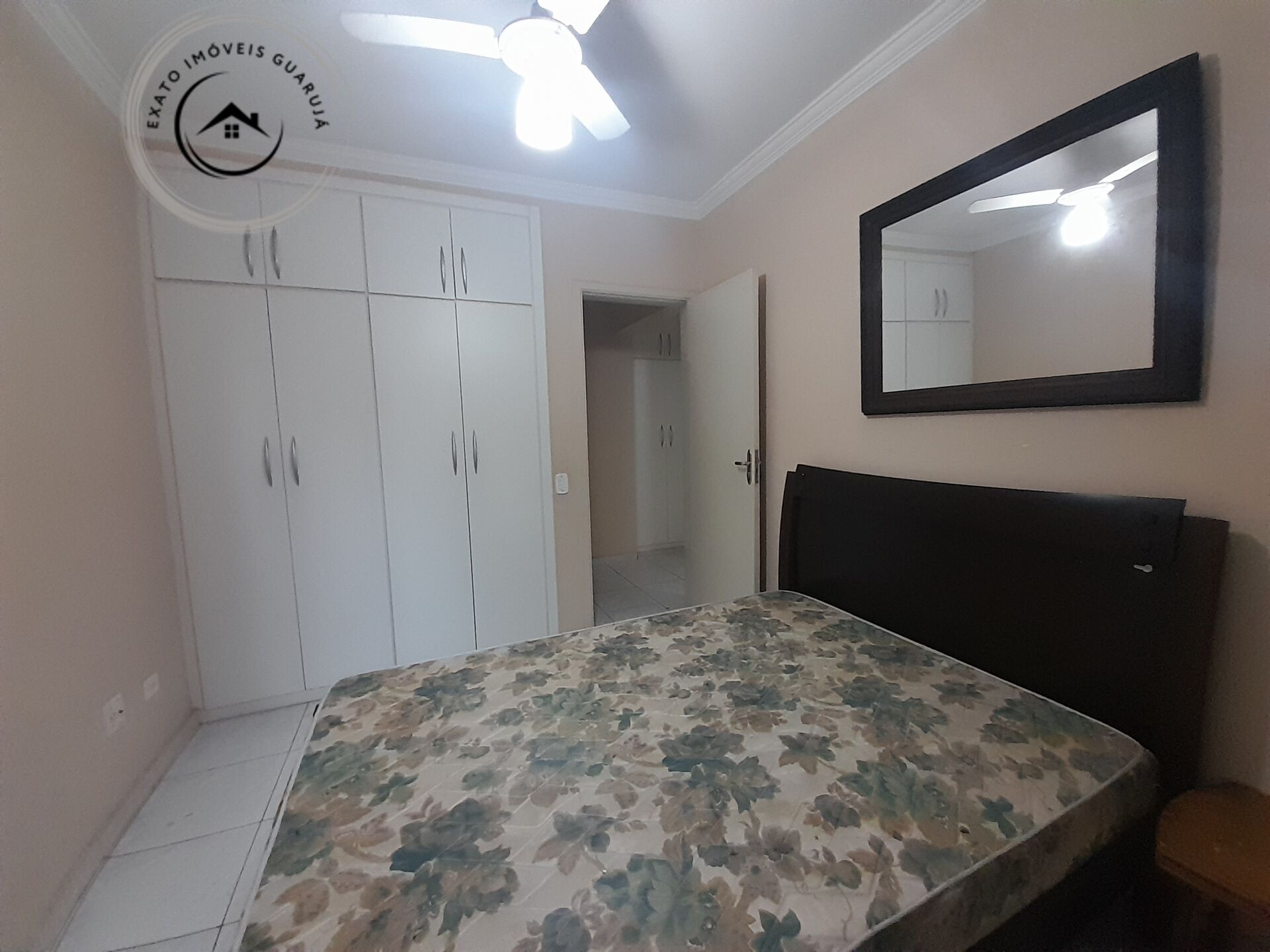 Apartamento Padrão de 02 dormitórios para locação anual na Praia da Enseada. - foto 14
