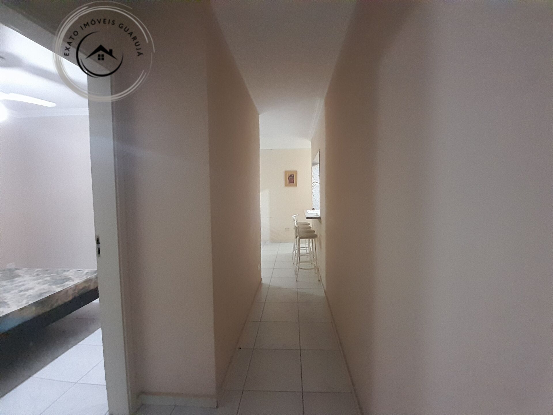 Apartamento Padrão de 02 dormitórios para locação anual na Praia da Enseada. - foto 12