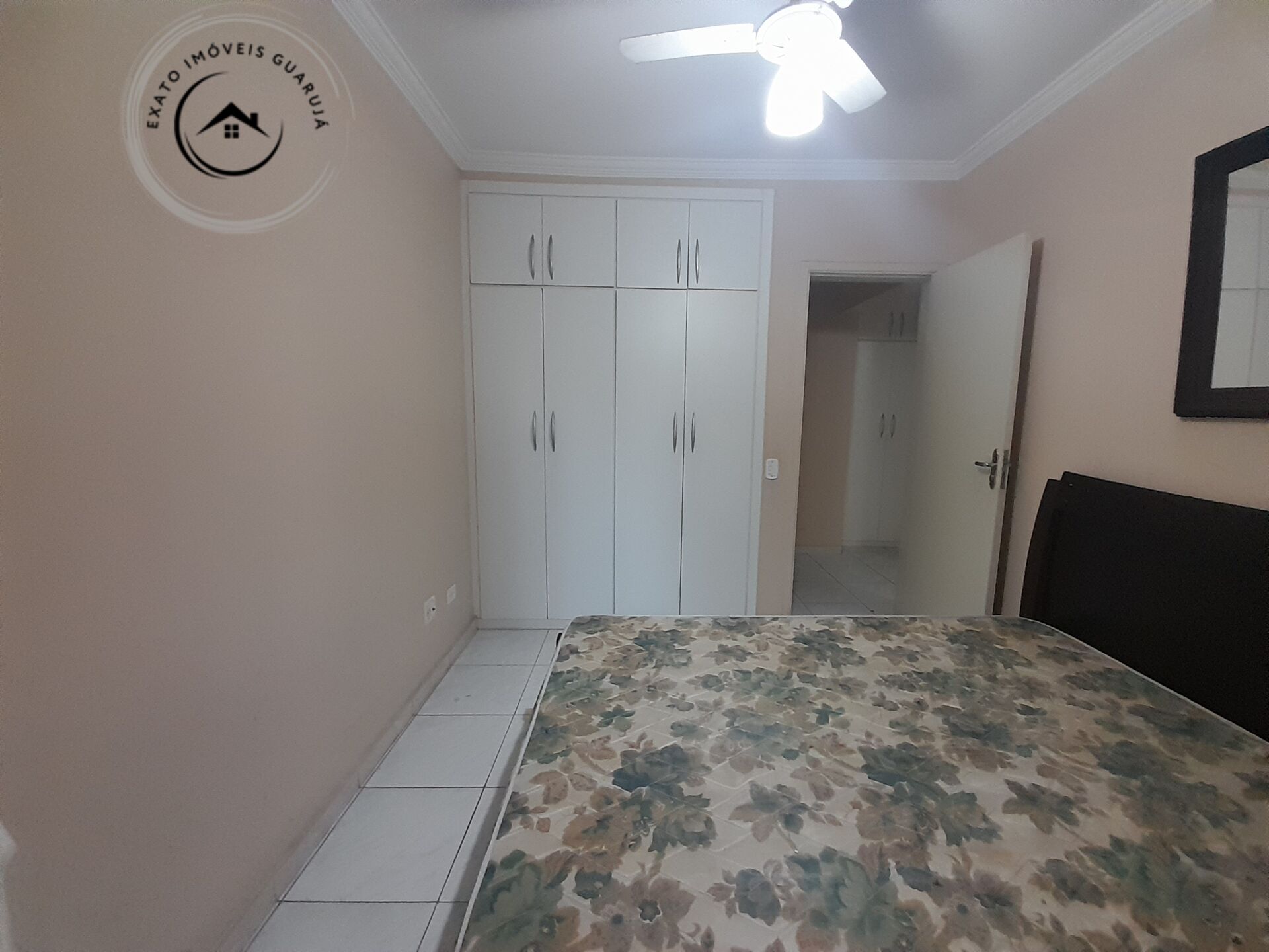 Apartamento Padrão de 02 dormitórios para locação anual na Praia da Enseada. - foto 15