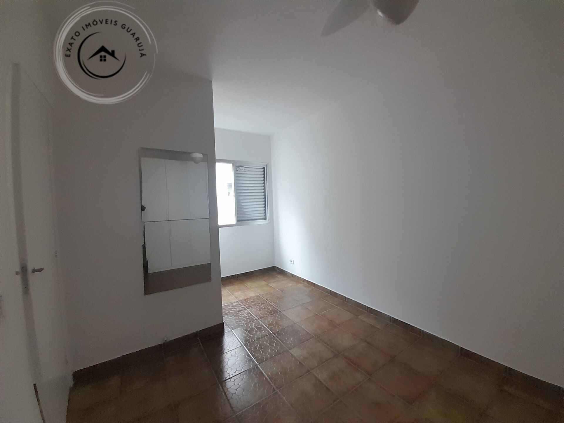 Apartamento Padrão de 01 dormitório para venda na Praia da Enseada. - foto 10