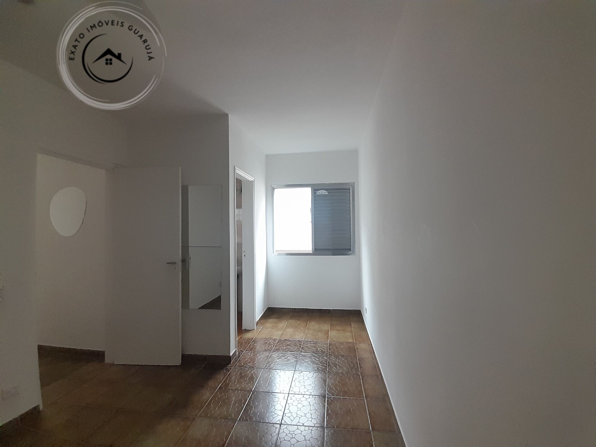 Apartamento Padrão de 01 dormitório para venda na Praia da Enseada. - foto 8