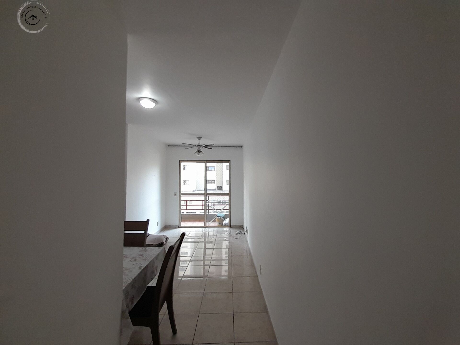 Apartamento Padrão de 02 dormitórios para venda na Praia da Enseada. - foto 4