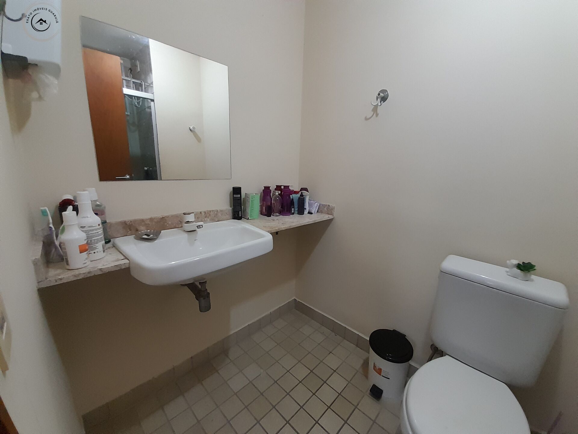 Apartamento Padrão de 02 dormitórios para venda na Praia da Enseada. - foto 8