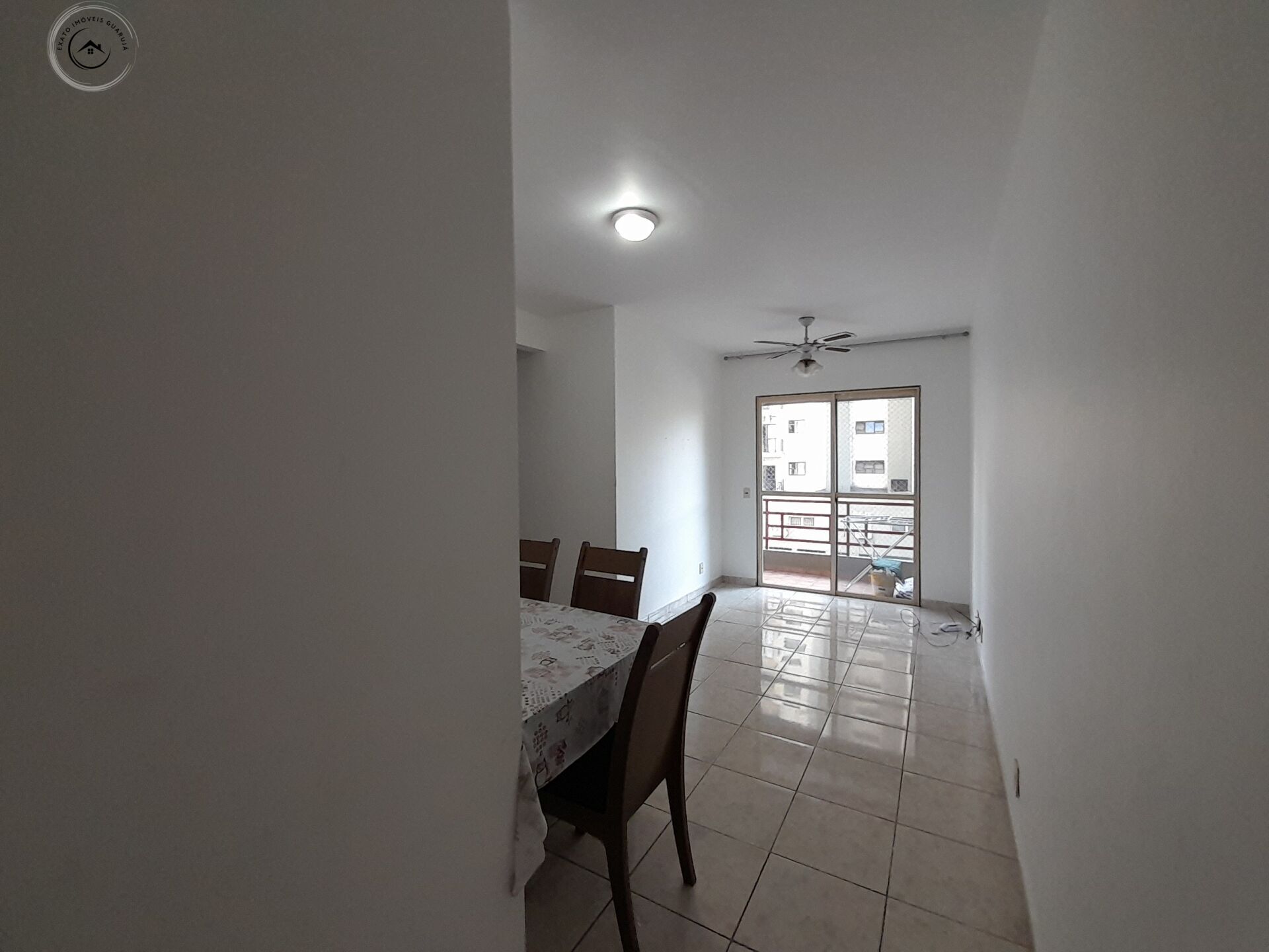 Apartamento Padrão de 02 dormitórios para venda na Praia da Enseada. - foto 3