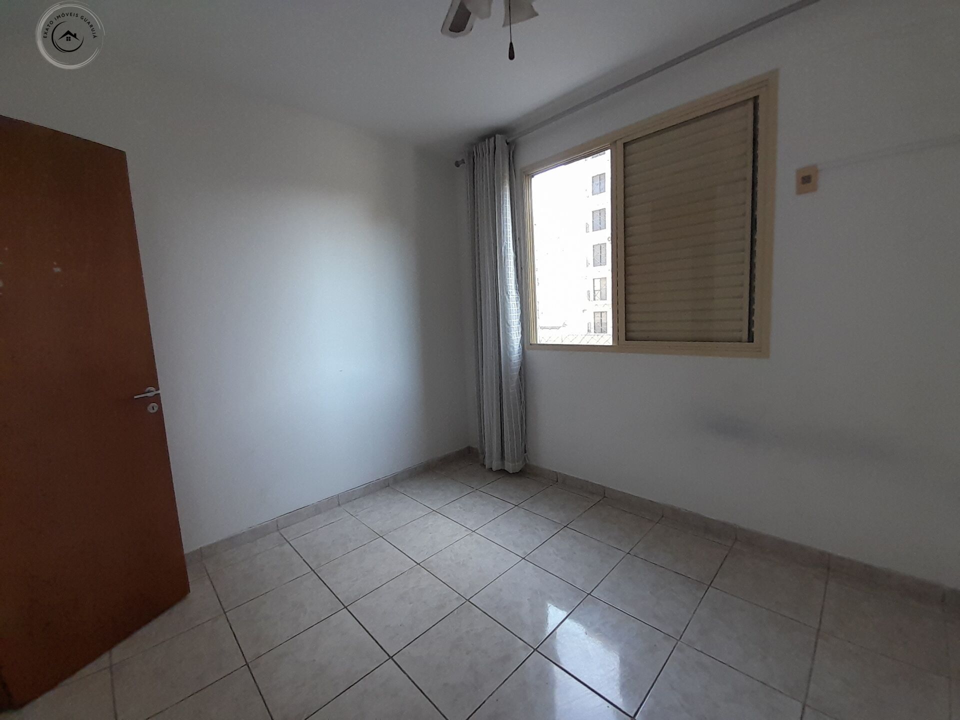 Apartamento Padrão de 02 dormitórios para venda na Praia da Enseada. - foto 6