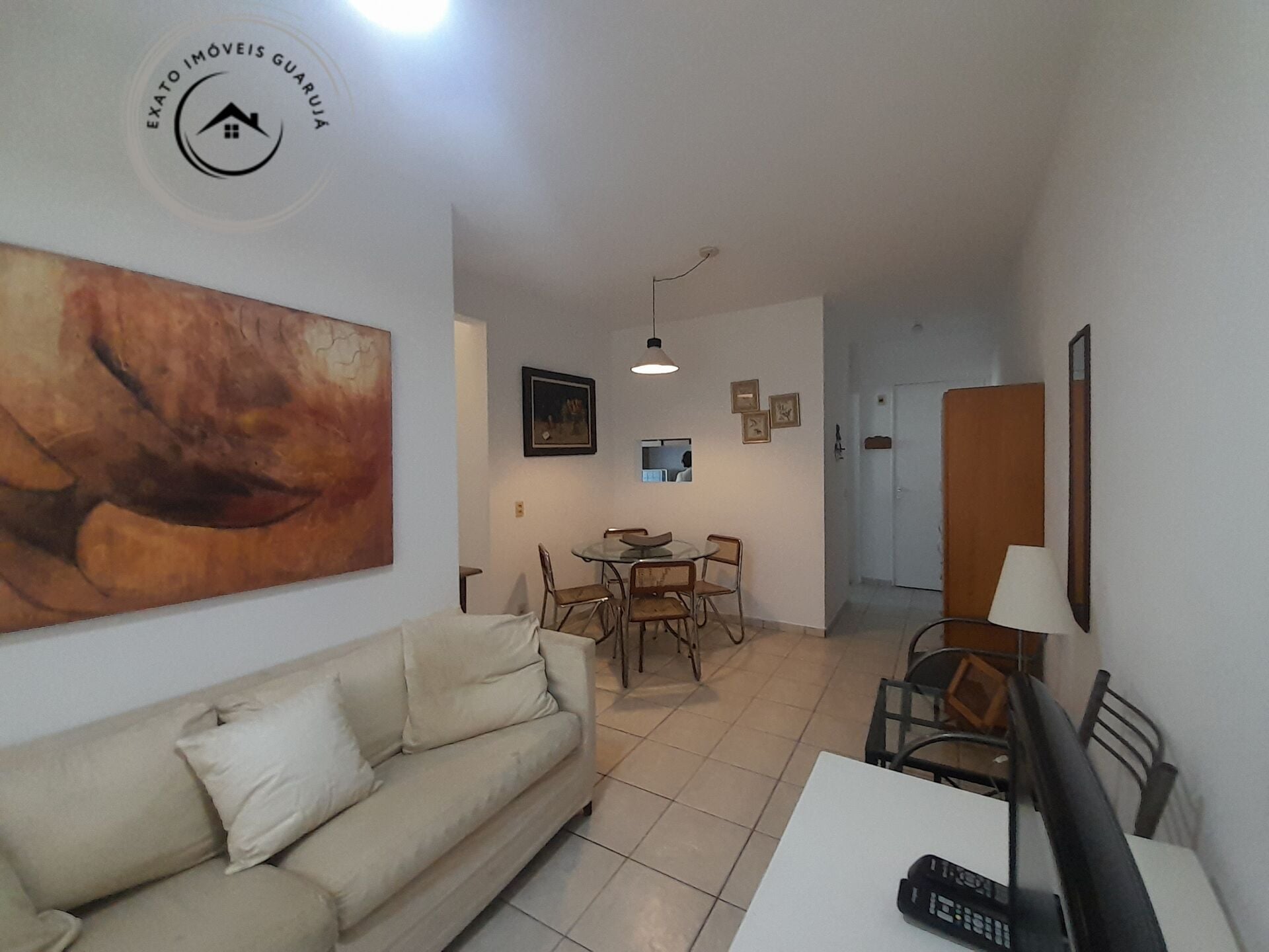 Apartamento Padrão de 02 dormitórios para venda na Praia da Enseada. - foto 1