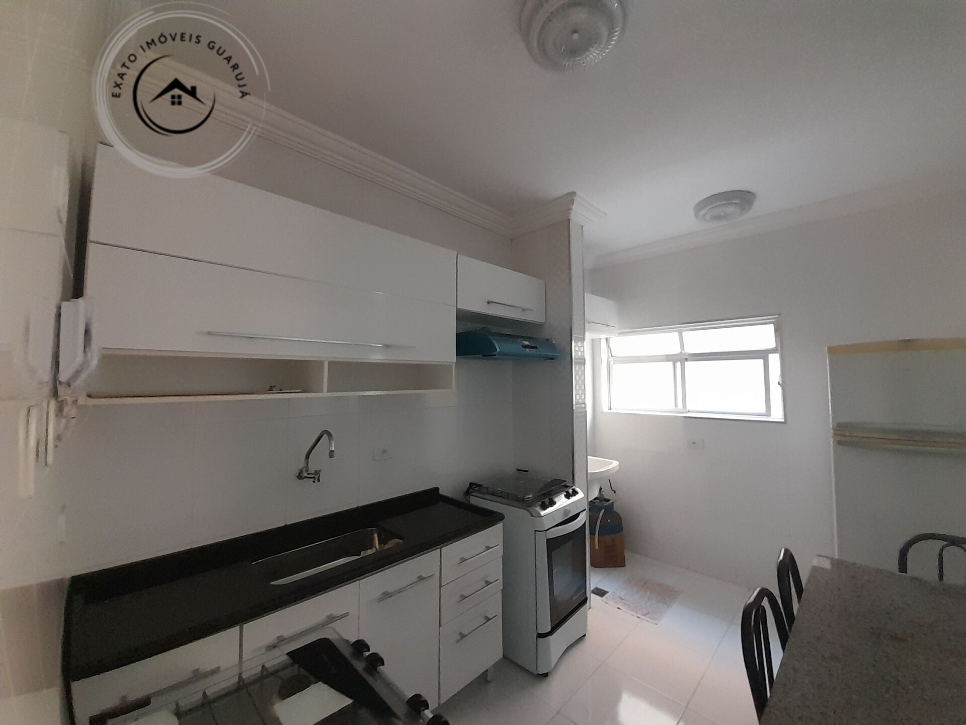 Apartamento Padrão de 02 dormitórios para venda na Praia da Enseada. - foto 7