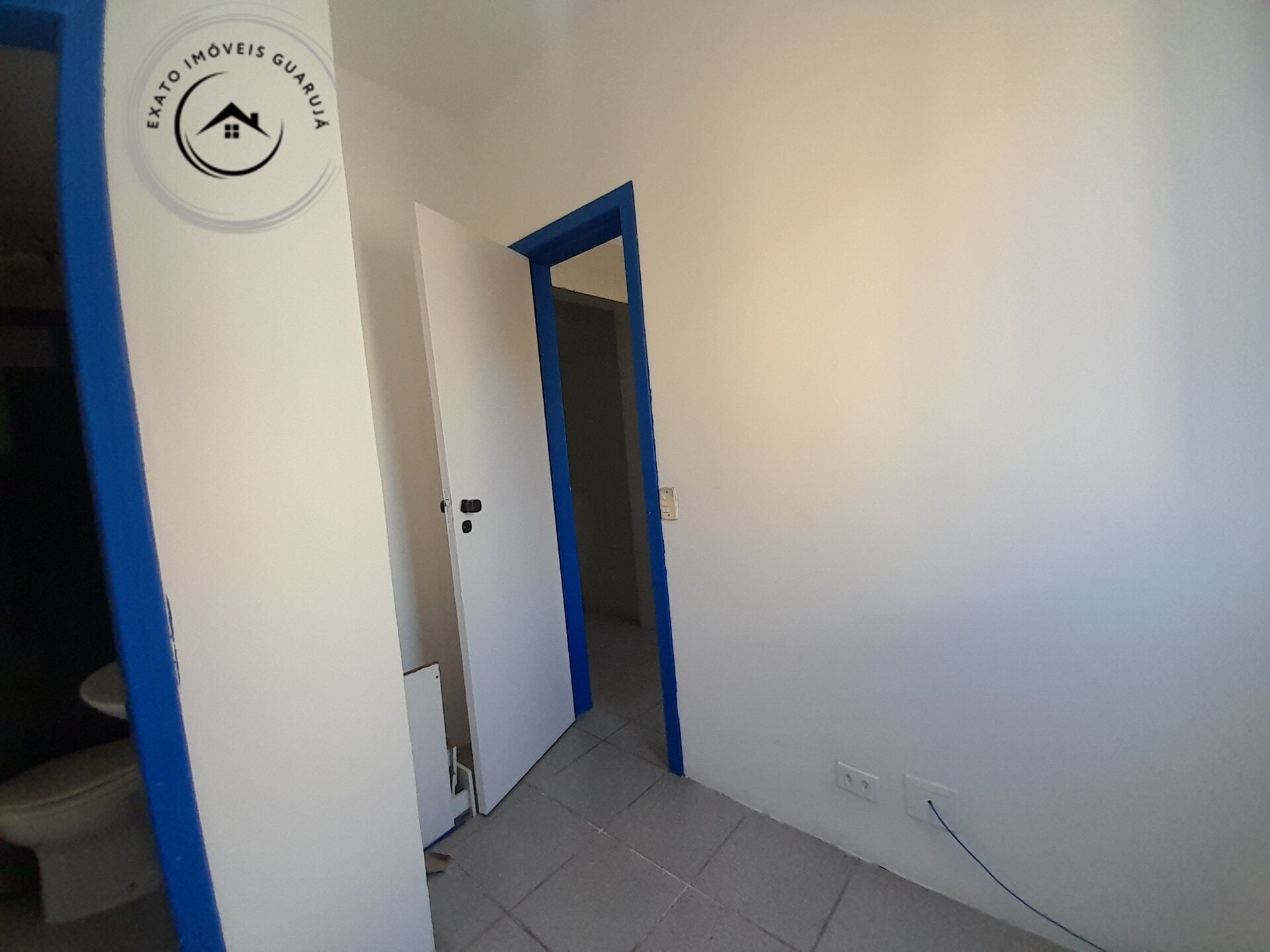 Apartamento Padrão de 03 dormitórios para locação anual na Praia da Enseada. - foto 15