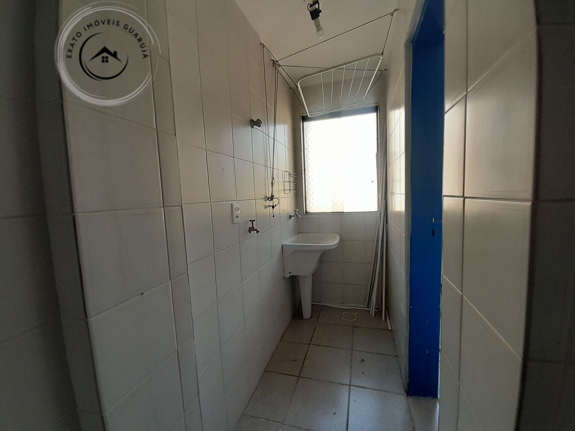 Apartamento Padrão de 03 dormitórios para locação anual na Praia da Enseada. - foto 13